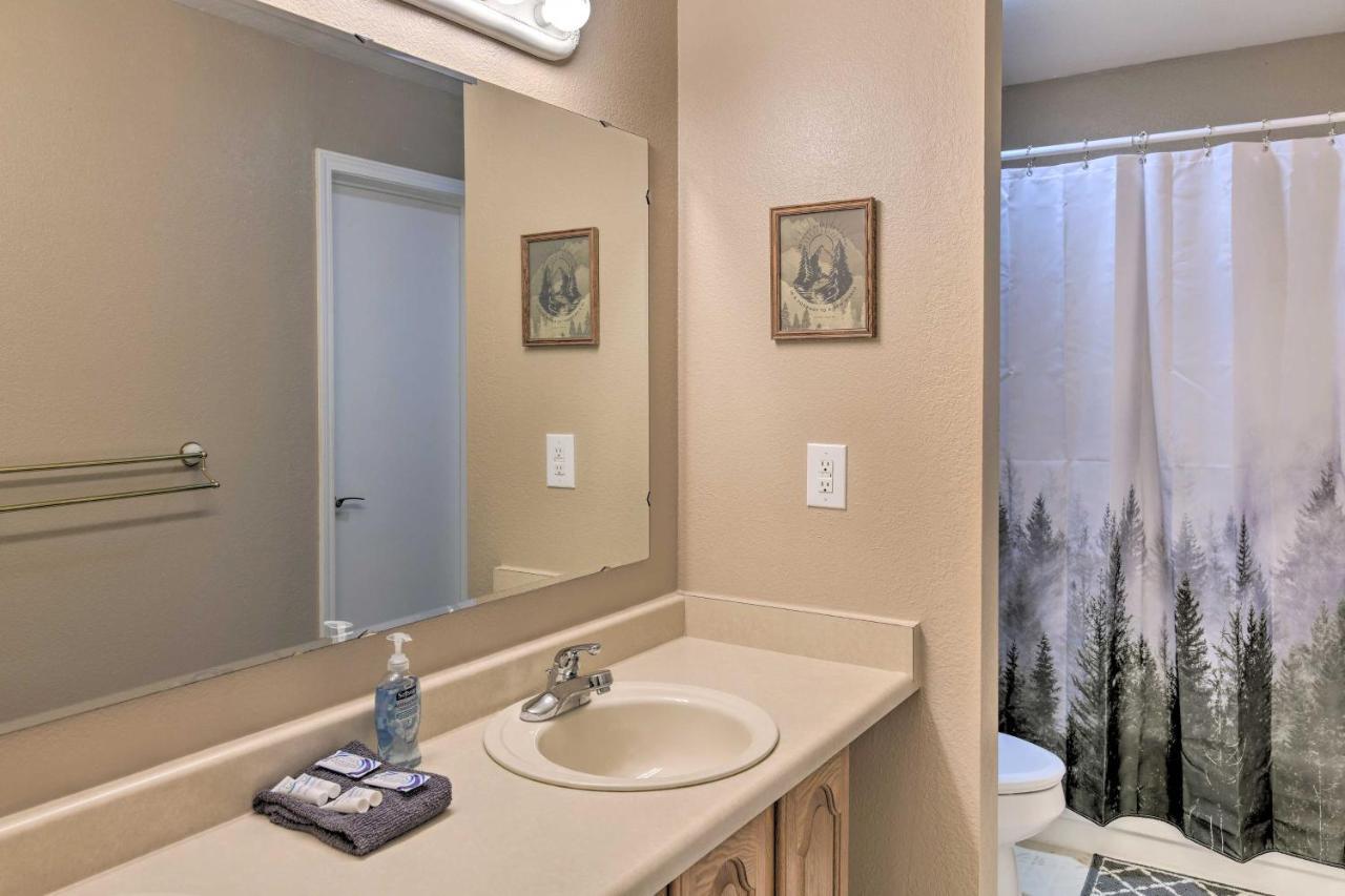 Villa Pet Friendly Anchorage Retreat with Deck&Yard Exterior foto